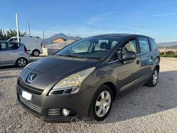Usata 2010 Peugeot 5008 Monovolume | 3500 € (Buon prezzo)