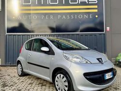 Argento Usata 2005 Peugeot 107 Due volumi | 2700 € (Buon prezzo)