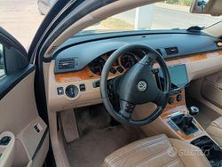 Nero Usata 2009 VW Passat Station wagon | 3000 € (Buon prezzo)