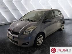 Grigio Usata 2010 Toyota Yaris Sol Due volumi | 4290 € (Buon prezzo)