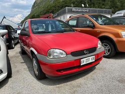 Rosso Usata 1998 Opel Corsa Swing Tre volumi | 2500 € (Molto cara)