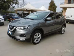 Grigio Usata 2017 Nissan Qashqai SUV | 15.850 € (Buon prezzo)