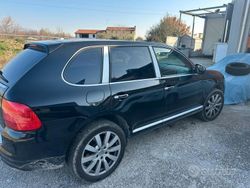 Nero Usata 2002 Porsche Cayenne SUV | 13.000 €