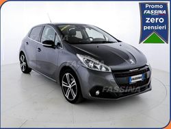 Grigio Usata 2018 Peugeot 208 GT-line Due volumi | 11.800 € (Buon prezzo)