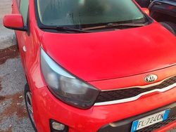Rosso Usata 2017 Kia Picanto Due volumi | 6000 € (Buon prezzo)