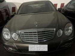 Usata 2007 Mercedes E270 Classic Tre volumi | 4450 € (Cara)