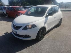 Bianco Usata 2023 Lancia Ypsilon Gold Due volumi | 12.900 € (Buon prezzo)