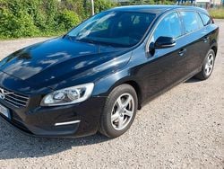 Nero Usata 2014 Volvo V60 Station wagon | 5900 € (Cara)