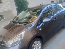 Grigio Usata 2013 Kia Rio Tre volumi | 5500 €