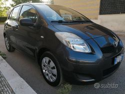 Usata 2011 Toyota Yaris | 5200 € (Buon prezzo)