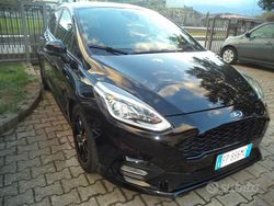 Nero Usata 2018 Ford Fiesta ST-Line Tre volumi | 10.300 € (Buon prezzo)