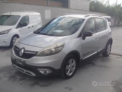 Grigio Usata 2013 Renault Scénic III XMOD Monovolume | 5200 € (Buon prezzo)
