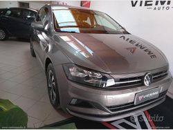 Grigio Usata 2021 VW Polo Life Tre volumi | 13.900 € (Ottimo prezzo)
