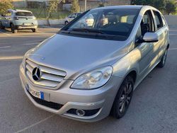 Argento Usata 2011 Mercedes B180 Monovolume | 2300 € (Super prezzo)