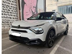 Bianco Usata 2023 Citroën e-C4 Shine SUV | 23.500 € (Cara)