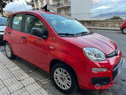 Rosso Usata 2019 Fiat Panda Due volumi | 9700 € (Buon prezzo)