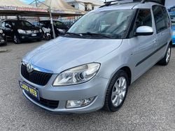 Grigio Usata 2010 Skoda Roomster Style Monovolume | 2899 € (Buon prezzo)