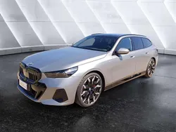 Grigio Usata 2024 BMW 520 M Sport Station wagon | 65.900 € (Buon prezzo)