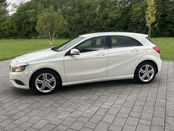 Usata 2013 Mercedes A180 Executive Tre volumi | 10.500 € (Cara)