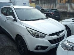 Bianco Usata 2015 Hyundai ix35 SUV | 5000 €