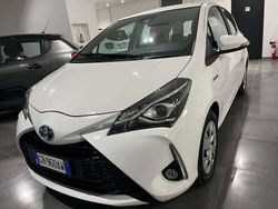 Bianco Usata 2020 Toyota Yaris Hybrid Business Edition Tre volumi | 14.500 € (Buon prezzo)