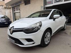 Bianco ghiaccio Usata 2018 Renault Clio IV Life Tre volumi | 8500 € (Buon prezzo)