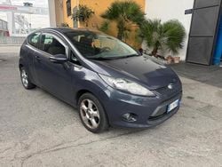 Blu Usata 2011 Ford Fiesta Tre volumi | 2200 € (Cara)
