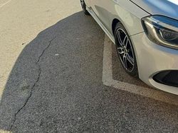 Grigio Usata 2018 Mercedes A180 Tre volumi | 17.000 € (Super prezzo)