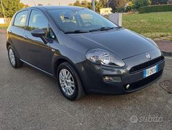 Grigio Usata 2016 Fiat Punto Lounge Tre volumi | 4900 € (Buon prezzo)