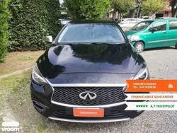 Infiniti Q30