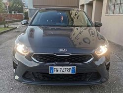 Grigio Usata 2019 Kia Ceed Due volumi | 7500 € (Super prezzo)