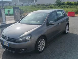 Usata 2010 VW Golf VI Highline Tre volumi | 5000 € (Buon prezzo)