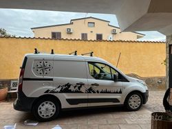 Bianco Usata 2014 Ford Tourneo Connect Monovolume | 9000 €
