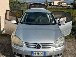 Grigio Usata 2006 VW Golf V Tre volumi | 3000 €
