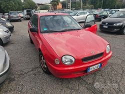 Rosso Usata 2003 Toyota Corolla Tre volumi | 700 € (Super prezzo)