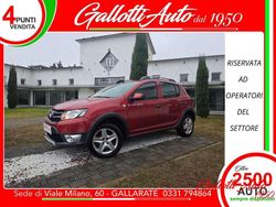 Rosso Usata 2013 Dacia Sandero Stepway Tre volumi | 4990 € (Buon prezzo)