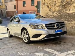 Usata 2013 Mercedes A180 Tre volumi | 13.200 € (Cara)