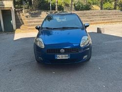 Blu Usata 2007 Fiat Grande Punto Due volumi | 2600 € (Buon prezzo)