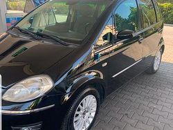 Nero Usata 2009 Lancia Musa Monovolume | 2700 € (Buon prezzo)