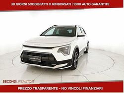 Bianco Usata 2023 Kia Niro SUV | 26.200 € (Buon prezzo)