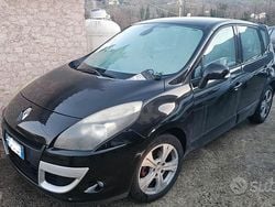 Nero Usata 2010 Renault Scénic III Monovolume | 4500 € (Buon prezzo)