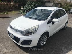 Bianco Usata 2013 Kia Rio Active Tre volumi | 4900 € (Buon prezzo)