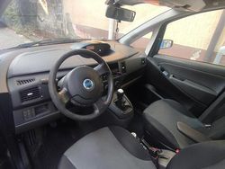 Grigio Usata 2006 Fiat Idea Monovolume | 2700 € (Buon prezzo)