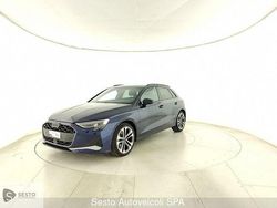 Blu navarra metallizzato Usata 2025 Audi A3 Advanced Plus | 38.900 € (Molto cara)