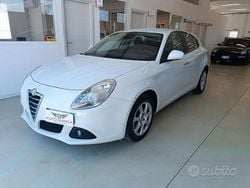 Bianco Usata 2011 Alfa Romeo Giulietta Progression Due volumi | 6490 € (Buon prezzo)