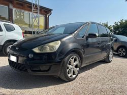 Nero Usata 2009 Ford S-MAX S Monovolume | 3990 € (Buon prezzo)