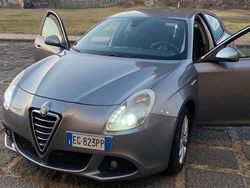 Grigio Usata 2011 Alfa Romeo Giulietta Distinctive Due volumi | 4700 € (Molto cara)