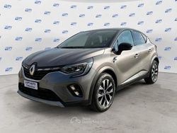 Grigio Usata 2023 Renault Captur Intens SUV | 18.950 € (Buon prezzo)