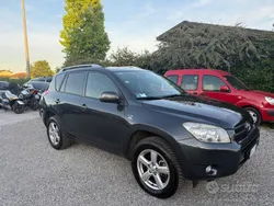 Grigio Usata 2008 Toyota RAV4 Luxury SUV | 6200 € (Buon prezzo)