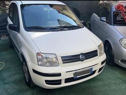 Bianco Usata 2005 Fiat Panda Tre volumi | 3499 € (Buon prezzo)